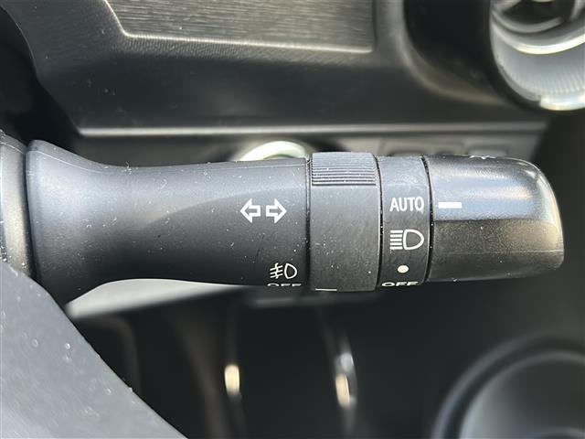 アクア G GRスポーツ・17インチパッケージ パナソニックナビ(AM/FM/SD/BT/SDREC/CD/DVD/フルセグ)/クルーズコントロール/プリクラッシュセーフティ/ETC/バックカメラ/純正GR専用フロアマット(20枚目)