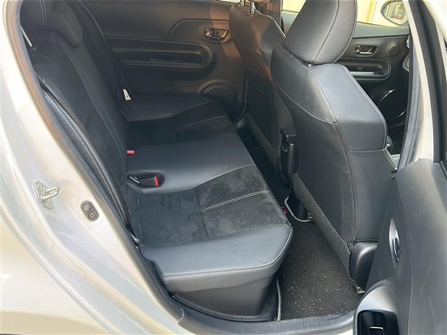 アクア G GRスポーツ・17インチパッケージ パナソニックナビ(AM/FM/SD/BT/SDREC/CD/DVD/フルセグ)/クルーズコントロール/プリクラッシュセーフティ/ETC/バックカメラ/純正GR専用フロアマット(27枚目)