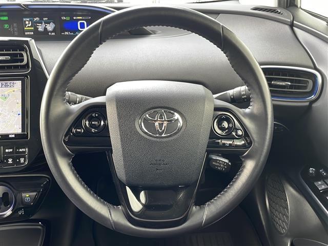 プリウス Ｓツーリングセレクション　純正９インチナビ　ＩＣＯＮＩＣモデリスタフルエアロ　モデリスタメッキガーニッシュ　モデリスタ１７インチホイール　ドライブレコーダー　クルーズコントロール　シートヒーター　ＥＴＣ　フォグランプ　ＬＥＤ（12枚目）