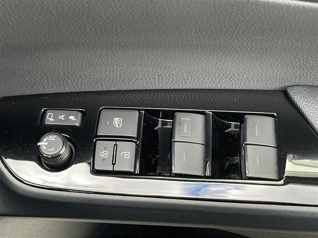 プリウス Ｓツーリングセレクション　純正９インチナビ　ＩＣＯＮＩＣモデリスタフルエアロ　モデリスタメッキガーニッシュ　モデリスタ１７インチホイール　ドライブレコーダー　クルーズコントロール　シートヒーター　ＥＴＣ　フォグランプ　ＬＥＤ（20枚目）