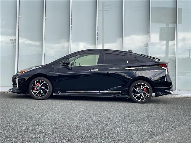 プリウス Ｓツーリングセレクション　純正９インチナビ　ＩＣＯＮＩＣモデリスタフルエアロ　モデリスタメッキガーニッシュ　モデリスタ１７インチホイール　ドライブレコーダー　クルーズコントロール　シートヒーター　ＥＴＣ　フォグランプ　ＬＥＤ（40枚目）