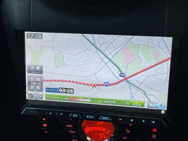 ＭＩＮＩ ジョンクーパーワークス　クラブマン　Ｃａｒｒｏｚｚｅｒｉａナビ　バックカメラ　Ｈａｒｍｏｎ　Ｋａｒｄｏｎサウンド　シートヒーター　純正１７インチアルミホイール　ＥＴＣ　横滑り防止装置　レザーシート　アイドリングストップ　フォグランプ（3枚目）