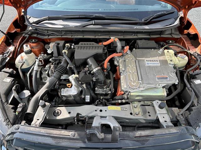 キックス Ｘ　ツートーンインテリアエディション　☆プロパイロット☆純正ナビ（ＢＴ／ＤＩＳＣ）☆アラウンドビューモニター☆Ｂカメラ☆サイドカメラ☆フロントカメラ☆レーダークルーズコントロール☆ＬＥＤヘッドライト☆オートライト☆フォグランプ（23枚目）