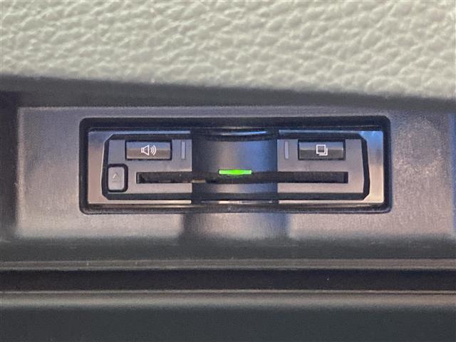 ハリアー プレミアム　Ｔｏｙｏｔａ　Ｓａｆｅｔｙ　Ｓｅｎｓｅ　ムーンルーフ　ＡＬＰＩＮＥ製１０インチナビ　フルセグＴＶ　ＥＴＣ　バックモニター　ドライブレコーダー　ＬＥＤヘッドランプ　ハーフレザーシート　パワーシート（7枚目）