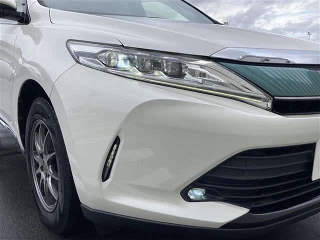 ハリアー プレミアム　Ｔｏｙｏｔａ　Ｓａｆｅｔｙ　Ｓｅｎｓｅ　ムーンルーフ　ＡＬＰＩＮＥ製１０インチナビ　フルセグＴＶ　ＥＴＣ　バックモニター　ドライブレコーダー　ＬＥＤヘッドランプ　ハーフレザーシート　パワーシート（9枚目）