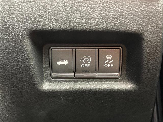 スカイライン ２００ＧＴ－ｔタイプＰ　純正メーカーナビ　フルセグＴＶ　ＥＴＣ　アラウンドビューモニター　ＬＥＤヘッドランプ　ブラックレザーシート　シートヒーター＆パワーシート　レーダークルーズコントロール　クリアランスソナー　スマートキー（28枚目）