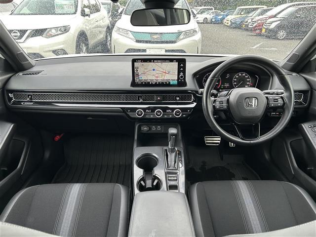 シビック ＬＸ　ワンオーナー　リアウイング　ＨｏｎｄａＳＥＮＳＩＮＧ　純正９インチナビ　フルセグＴＶ　ＥＴＣ２．０　バックモニター　ドライブレコーダー　ＬＥＤヘッドライト　レーダークルーズコントロール　スマートキー（2枚目）