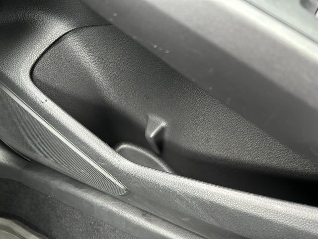 シビック ＬＸ　ワンオーナー　リアウイング　ＨｏｎｄａＳＥＮＳＩＮＧ　純正９インチナビ　フルセグＴＶ　ＥＴＣ２．０　バックモニター　ドライブレコーダー　ＬＥＤヘッドライト　レーダークルーズコントロール　スマートキー（45枚目）