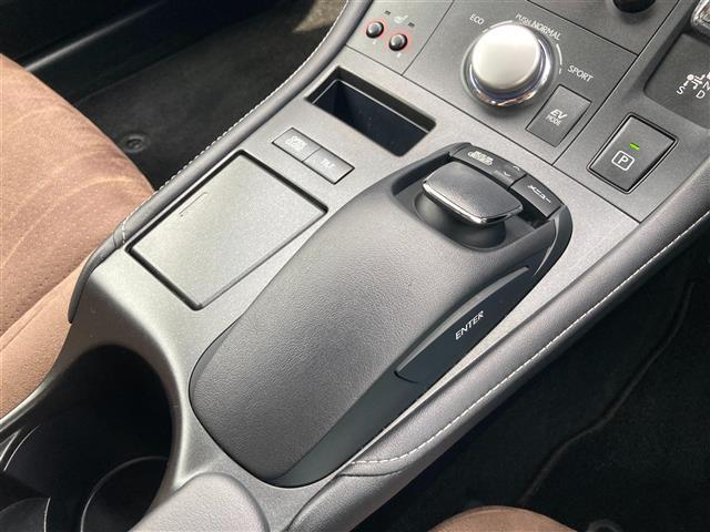 ＣＴ ＣＴ２００ｈ　バージョンＣ　純正ＨＤＤナビ　フルセグＴＶ　ＥＴＣ　バックモニター　前方ドライブレコーダー　クルーズコントロール　シートヒーター　革巻きステアリング　ステアリングスイッチ　純正１６インチアルミ　スマートキー（39枚目）