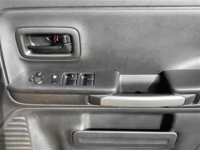 スペーシアギア ハイブリッドＸＺ　ワンオーナー　スズキセーフティサポート　純正ナビ　フルセグＴＶ　ＥＴＣ　バックモニター　ドライブレコーダー　ＬＥＤヘッドランプ　レーダークルーズコントロール　シートヒーター　両側パワースライドドア（29枚目）