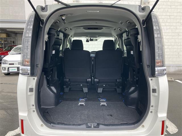 ヴォクシー ハイブリッドV 社外メモリーナビ フルセグTV ETC バックモニター ドライブレコーダー LEDヘッドランプ シートヒーター 両側パワースライドドア クルーズコントロール 革巻きステアリング スマートキー(17枚目)