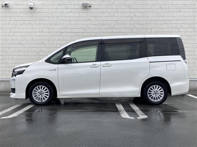 ヴォクシー ハイブリッドV 社外メモリーナビ フルセグTV ETC バックモニター ドライブレコーダー LEDヘッドランプ シートヒーター 両側パワースライドドア クルーズコントロール 革巻きステアリング スマートキー(22枚目)