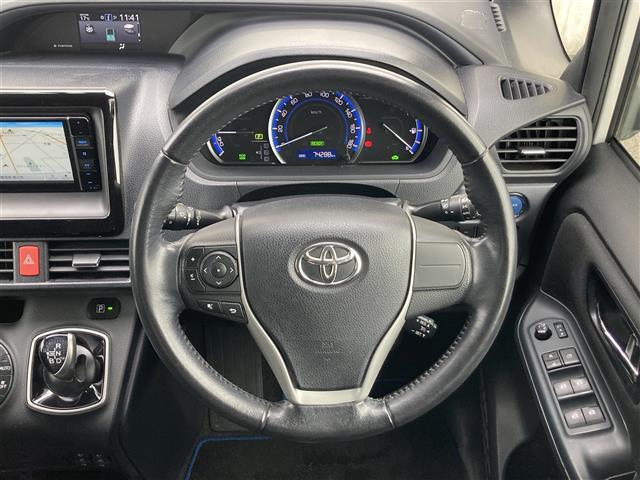 ヴォクシー ハイブリッドV 社外メモリーナビ フルセグTV ETC バックモニター ドライブレコーダー LEDヘッドランプ シートヒーター 両側パワースライドドア クルーズコントロール 革巻きステアリング スマートキー(31枚目)