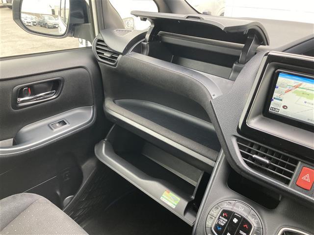 ヴォクシー ハイブリッドV 社外メモリーナビ フルセグTV ETC バックモニター ドライブレコーダー LEDヘッドランプ シートヒーター 両側パワースライドドア クルーズコントロール 革巻きステアリング スマートキー(41枚目)