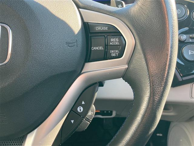 �y�@�X�e�A�����O�X�C�b�`�@�z�茳�̃X�C�b�`�Ńi�r���삪�\�ł��I�I���ɕ֗��ȋ@�\�ł��B���t���̃i�r�ɂ���Ă̓I�v�V�����ݒ�ƂȂ��Ă���܂��I�ڂ����̓X�^�b�t�܂Ł�