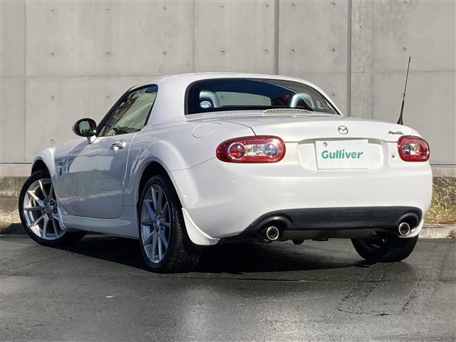 ロードスター ２０周年記念車　特別仕様車　社外メモリーナビ　フルセグＴＶ　ＥＴＣ　ＲＥＣＡＲＯ社製バケットハーフレザーシート　シートヒーター　革巻きステアリング　ステアリングスイッチ　ＨＩＤヘッドランプ　スマートキー２本（13枚目）