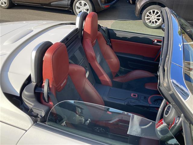 ロードスター ２０周年記念車　特別仕様車　社外メモリーナビ　フルセグＴＶ　ＥＴＣ　ＲＥＣＡＲＯ社製バケットハーフレザーシート　シートヒーター　革巻きステアリング　ステアリングスイッチ　ＨＩＤヘッドランプ　スマートキー２本（20枚目）