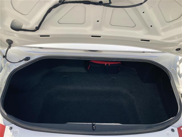 ロードスター ２０周年記念車　特別仕様車　社外メモリーナビ　フルセグＴＶ　ＥＴＣ　ＲＥＣＡＲＯ社製バケットハーフレザーシート　シートヒーター　革巻きステアリング　ステアリングスイッチ　ＨＩＤヘッドランプ　スマートキー２本（21枚目）