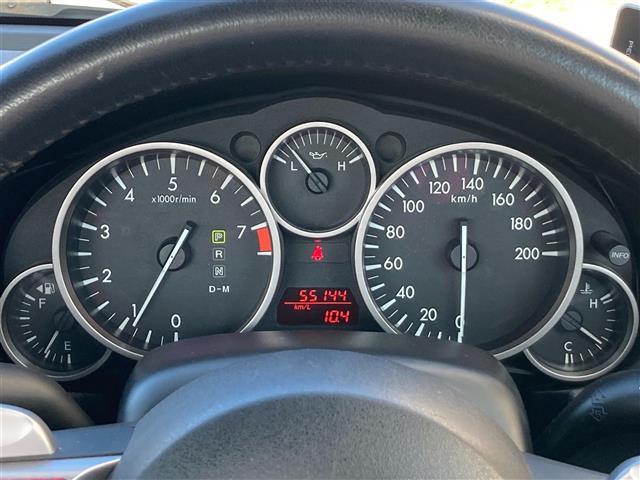 ロードスター ２０周年記念車　特別仕様車　社外メモリーナビ　フルセグＴＶ　ＥＴＣ　ＲＥＣＡＲＯ社製バケットハーフレザーシート　シートヒーター　革巻きステアリング　ステアリングスイッチ　ＨＩＤヘッドランプ　スマートキー２本（26枚目）