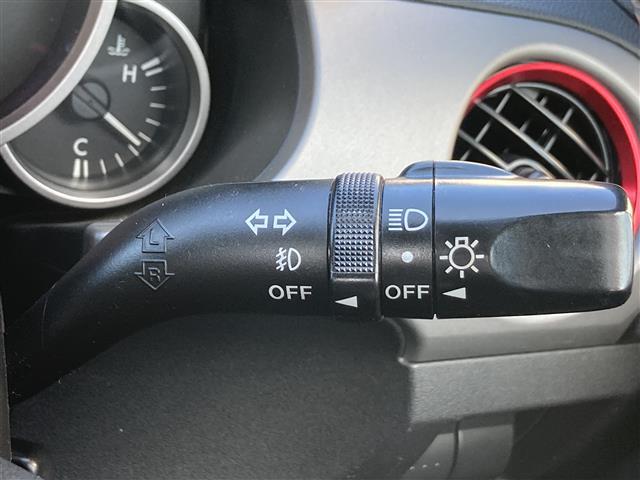 ロードスター ２０周年記念車　特別仕様車　社外メモリーナビ　フルセグＴＶ　ＥＴＣ　ＲＥＣＡＲＯ社製バケットハーフレザーシート　シートヒーター　革巻きステアリング　ステアリングスイッチ　ＨＩＤヘッドランプ　スマートキー２本（29枚目）