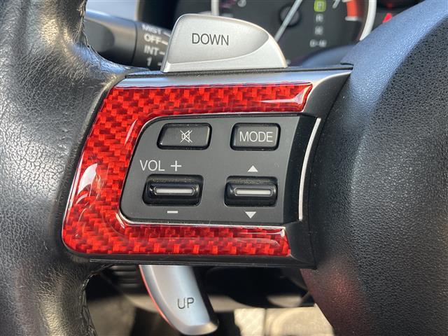 ロードスター ２０周年記念車　特別仕様車　社外メモリーナビ　フルセグＴＶ　ＥＴＣ　ＲＥＣＡＲＯ社製バケットハーフレザーシート　シートヒーター　革巻きステアリング　ステアリングスイッチ　ＨＩＤヘッドランプ　スマートキー２本（30枚目）