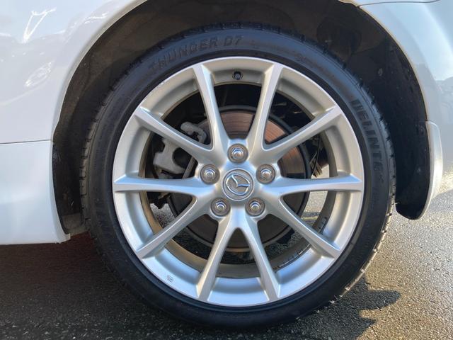 ロードスター ２０周年記念車　特別仕様車　社外メモリーナビ　フルセグＴＶ　ＥＴＣ　ＲＥＣＡＲＯ社製バケットハーフレザーシート　シートヒーター　革巻きステアリング　ステアリングスイッチ　ＨＩＤヘッドランプ　スマートキー２本（53枚目）