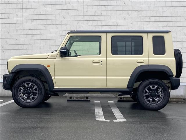 ジムニーノマド ＦＣ　ワンオーナー　スズキセーフティサポート　４ＷＤ　ＬＥＤヘッドランプ　レーダークルーズコントロール　シートヒーター　リアクリアランスソナー　オートハイビーム　ヘッドライトウォッシャー純正アルミ（16枚目）