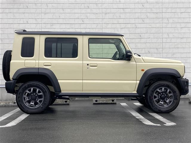 ジムニーノマド ＦＣ　ワンオーナー　スズキセーフティサポート　４ＷＤ　ＬＥＤヘッドランプ　レーダークルーズコントロール　シートヒーター　リアクリアランスソナー　オートハイビーム　ヘッドライトウォッシャー純正アルミ（20枚目）