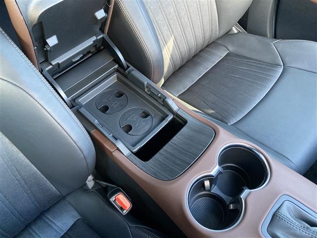 ハリアー Z Toyota Safety Sense JBLプレミアムサウンド 純正12.3インチナビ フルセグTV ETC2.0 バックモニター デジタルインナーミラー レーダークルーズコントロール パワーシート(41枚目)