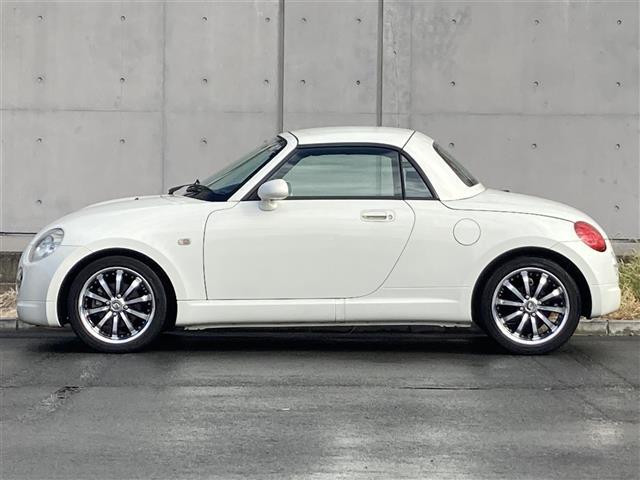 コペン アクティブトップ アクティブトップ 社外6.1インチナビ 社外15インチアルミ マニュアルエアコン ハロゲンヘッドライト フロントフォグランプ ターボ リモコンキー 純正フロアマット 保証書(10枚目)