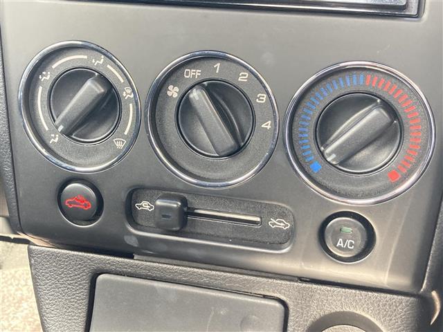 コペン アクティブトップ アクティブトップ 社外6.1インチナビ 社外15インチアルミ マニュアルエアコン ハロゲンヘッドライト フロントフォグランプ ターボ リモコンキー 純正フロアマット 保証書(28枚目)