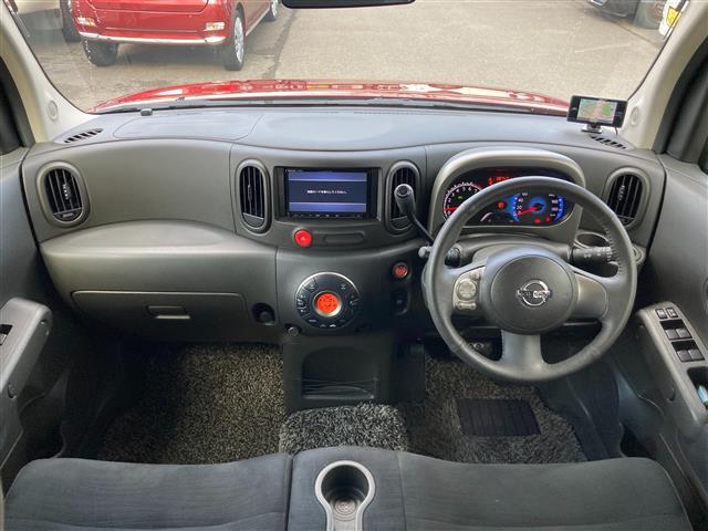 キューブ １５Ｘ　Ｖセレクション　社外メモリーナビ　フルセグＴＶ　ＥＴＣ　バックモニター　ドライブレコーダー　ＬＥＤヘッドランプ　革巻きステアリング　スマートキー　アイドリングストップ　フロントフォグランプ　社外１５インチアルミ（2枚目）