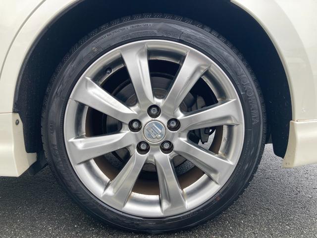 クラウン ３．５アスリート　ワンオーナー　シングルムーンルーフ　純正メーカーナビ　フルセグＴＶ　ビルトインＥＴＣ　バックモニター　パワーシート　ＨＩＤオートヘッドランプ　クルーズコントロール　純正１８インチアルミ　スマートキー（56枚目）