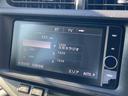アクア G 純正HDDナビ ETC LEDオートヘッドランプ スマートキー2本 アイドリングストップ オートライト ISOFIX ドアバイザー 電動格納ミラー 取扱説明書 保証書 中古車画像_4
