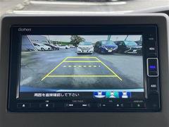 【　バックカメラ　】便利なバックカメラ装備で安全確認を頂けます。駐車が苦手な方にもオススメな便利機能です♪ 4