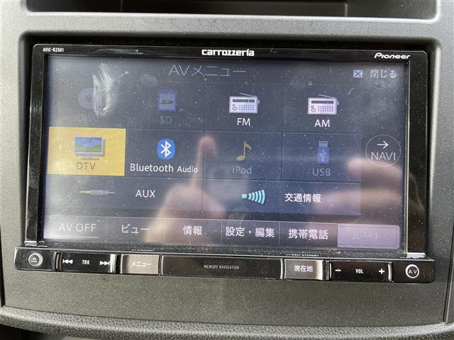 ２．０ｉ－Ｌ　アイサイト　社外ナビ　ＣＤ　ＤＶＤ　Ｂｌｕｅｔｏｏｔｈ　フルセグＴＶ　衝突被害軽減ブレーキ　車線逸脱防止　レーダークルーズコントロール　パドルシフト　ＬＥＤヘッドライト　フォグランプ　ＥＴＣ　バックカメラ(8枚目)