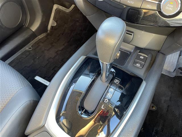 エクストレイル ２０Ｘｉ　純正９インチナビ　アラウンドビューモニター　禁煙車　ＥＴＣ　プロパイロット　エマージェンシーブレーキ　パワーバックドア　ＬＥＤヘッドライト　全席シートヒーター　プッシュスタート　デジタルインナーミラー（11枚目）