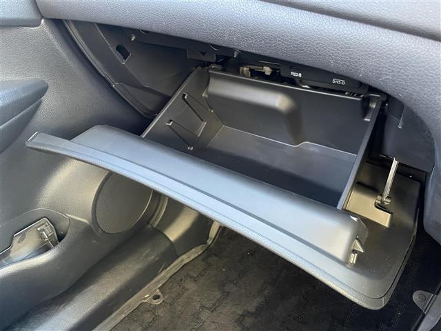 エクストレイル ２０Ｘｉ　純正９インチナビ　アラウンドビューモニター　禁煙車　ＥＴＣ　プロパイロット　エマージェンシーブレーキ　パワーバックドア　ＬＥＤヘッドライト　全席シートヒーター　プッシュスタート　デジタルインナーミラー（24枚目）