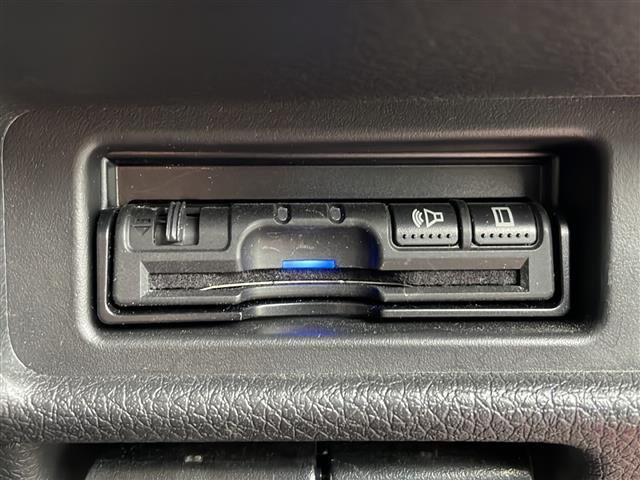 エクストレイル 20Xi プロパイロット 純正9インチナビ ワンオーナー 禁煙車 インテリジェントルームミラー ETC パワーバックドア LEDライト 衝突被害軽減 横滑り防止 純正フロアマット 純正ホイール プッシュスタート(14枚目)