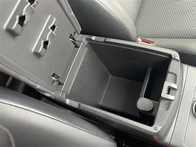 エクストレイル 20Xi プロパイロット 純正9インチナビ ワンオーナー 禁煙車 インテリジェントルームミラー ETC パワーバックドア LEDライト 衝突被害軽減 横滑り防止 純正フロアマット 純正ホイール プッシュスタート(18枚目)