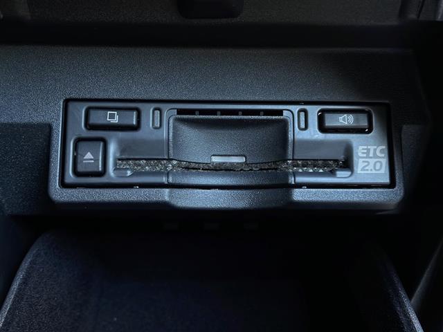 NX NX350h バージョンL サンルーフ 全方位カメラ 純正14型ナビ ワンオーナー 禁煙車 本革シート ETC2.0 置くだけ充電 全席シートヒーター ベンチレーションシート 純正20インチホイール パワーバックドア ドラレコ(13枚目)