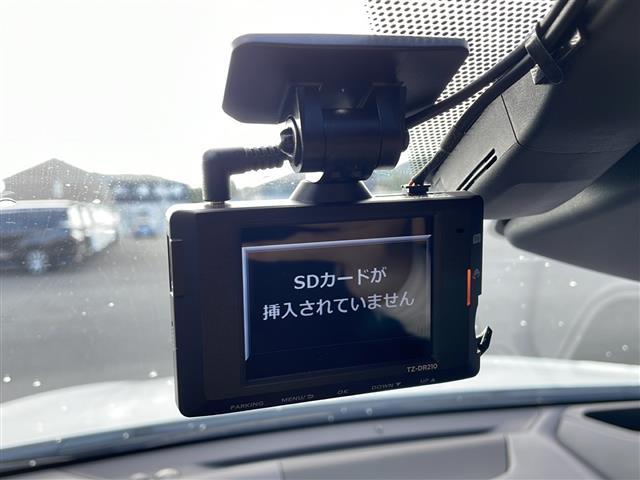 NX NX350h バージョンL サンルーフ 全方位カメラ 純正14型ナビ ワンオーナー 禁煙車 本革シート ETC2.0 置くだけ充電 全席シートヒーター ベンチレーションシート 純正20インチホイール パワーバックドア ドラレコ(20枚目)