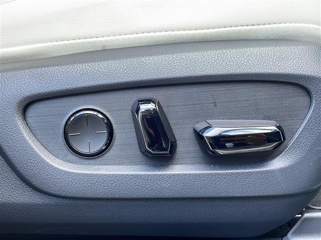 NX NX350h バージョンL サンルーフ 全方位カメラ 純正14型ナビ ワンオーナー 禁煙車 本革シート ETC2.0 置くだけ充電 全席シートヒーター ベンチレーションシート 純正20インチホイール パワーバックドア ドラレコ(23枚目)