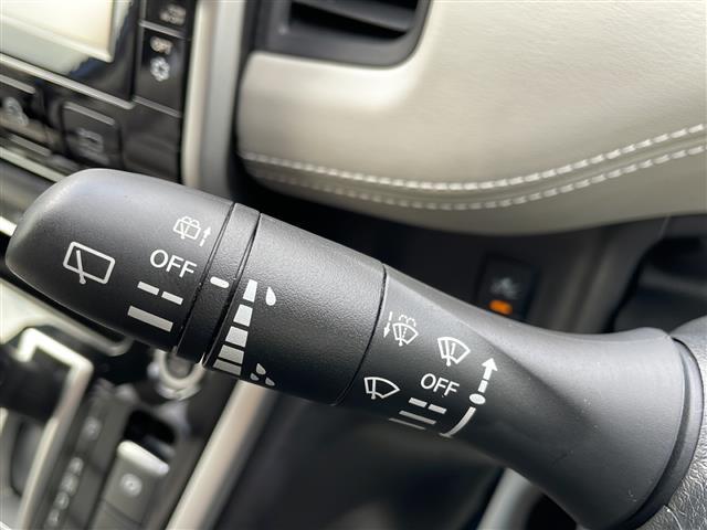 セレナ ハイウェイスター 純正9インチナビ 純正フリップダウンモニター プロパイロット デジタルインナーミラー アラウンドビューモニター パーキングアシスト ETC LEDヘッドライト(8枚目)