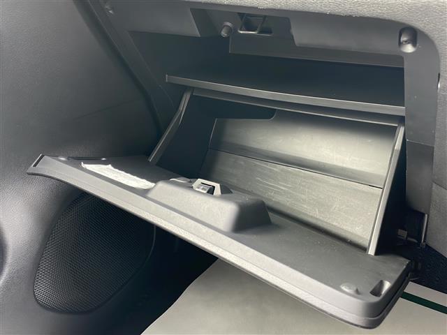 セレナ ハイウェイスター 純正9インチナビ 純正フリップダウンモニター プロパイロット デジタルインナーミラー アラウンドビューモニター パーキングアシスト ETC LEDヘッドライト(22枚目)