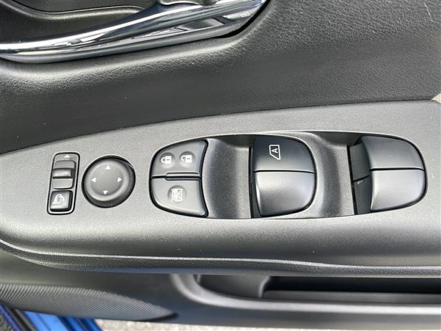 セレナ ハイウェイスター 純正9インチナビ 純正フリップダウンモニター プロパイロット デジタルインナーミラー アラウンドビューモニター パーキングアシスト ETC LEDヘッドライト(23枚目)