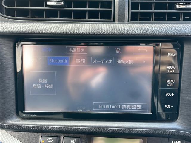 アクア S 純正SDナビ 衝突軽減ブレーキ フルセグTV ETC スマートキー Bluetooth接続 バックカメラ 横滑り防止機能 オートライト Wエアバック LEDライト フォグランプ ドアバイザー(6枚目)