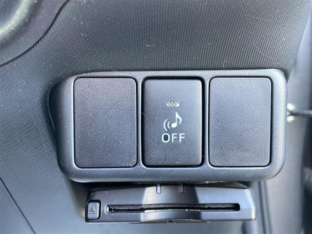 アクア S 純正SDナビ 衝突軽減ブレーキ フルセグTV ETC スマートキー Bluetooth接続 バックカメラ 横滑り防止機能 オートライト Wエアバック LEDライト フォグランプ ドアバイザー(17枚目)