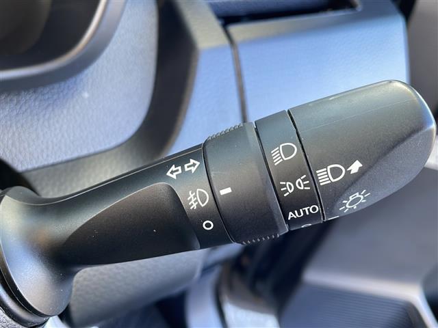 ルーミー カスタムG S 両側電動ドア バックカメラ 寒冷地仕様 純正エンジンスターター スマートアシスト 社外ナビ プッシュスタート LEDヘッドライト クルーズコントロール 冬タイヤ積込 衝突被害軽減 スマートキー ETC(10枚目)