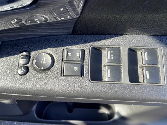 オデッセイ アブソルート　純正ナビ　ＤＴＶ　バックカメラ　フリップダウンモニター　両側パワースライドドア　ＥＴＣ　スタッドレスタイヤ積み込み（22枚目）